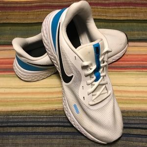 Nike Men's Revolution 5 Running Shoe |
